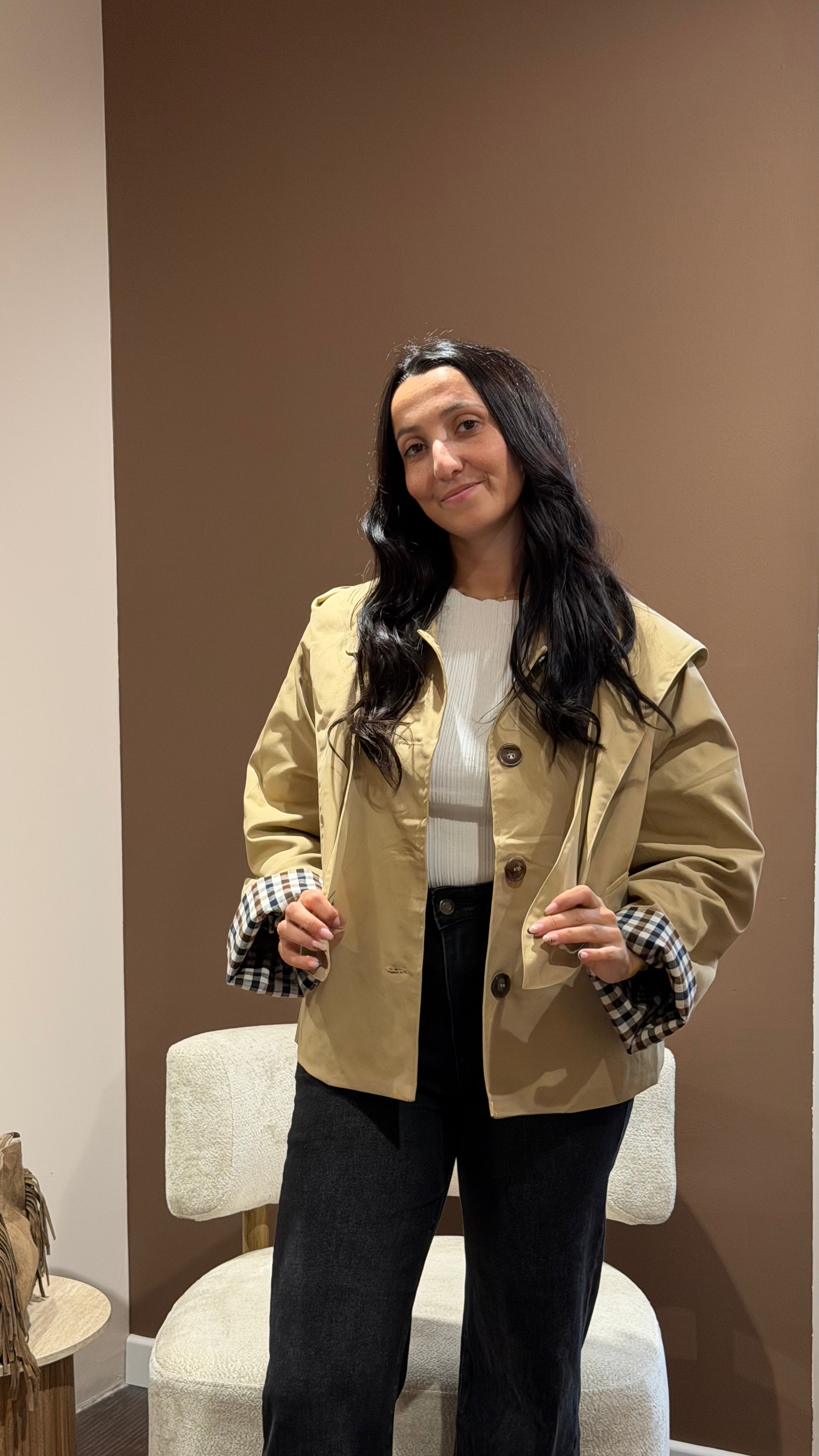 Trench beige capuche