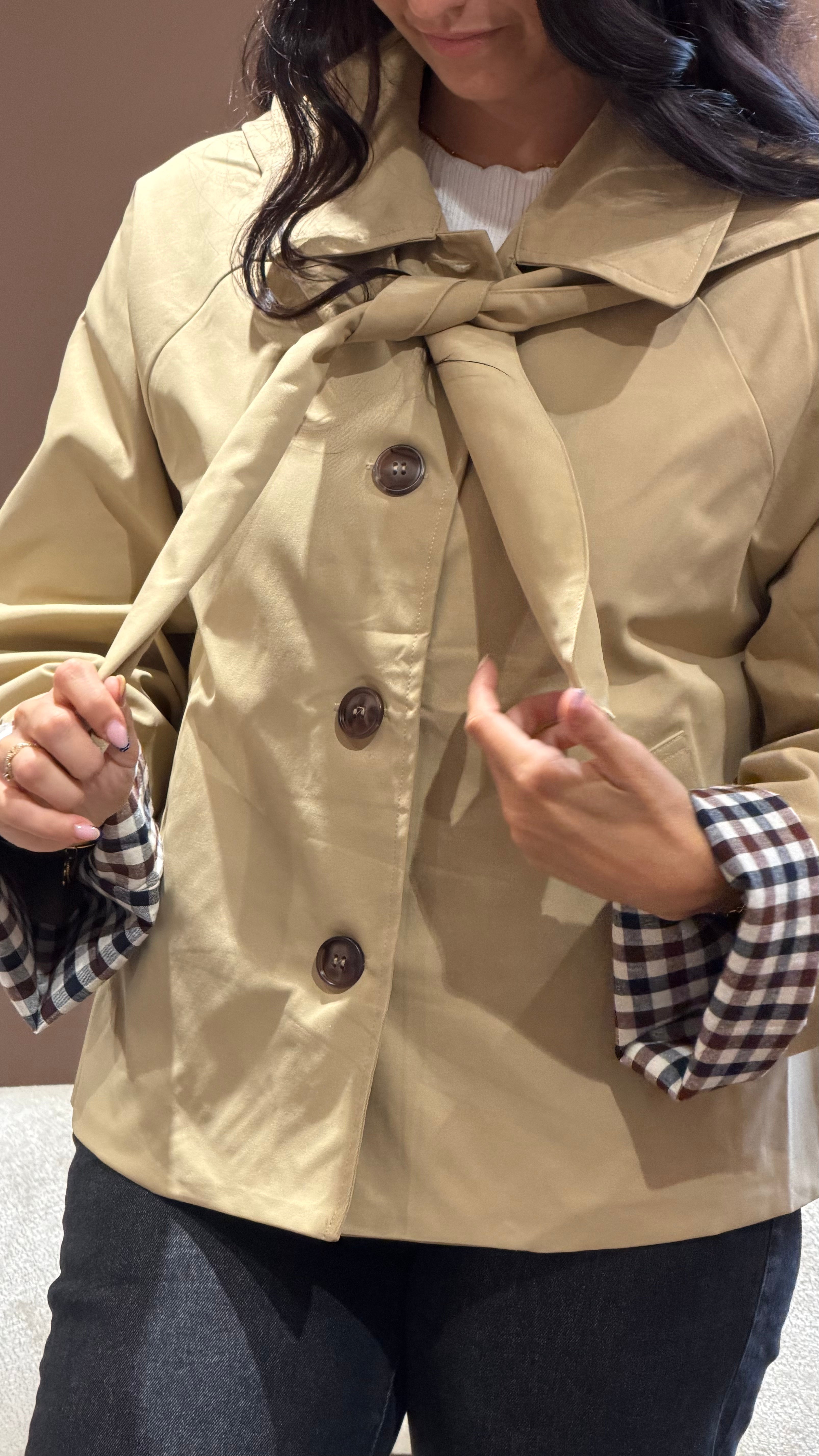 Trench beige capuche